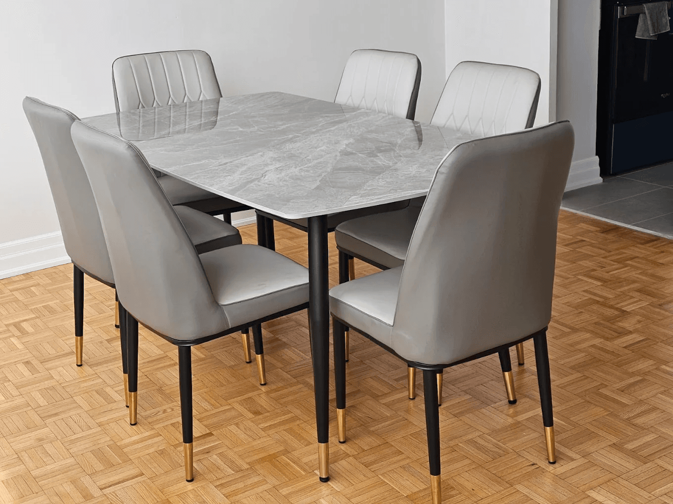 Queen Mattress and Furniture